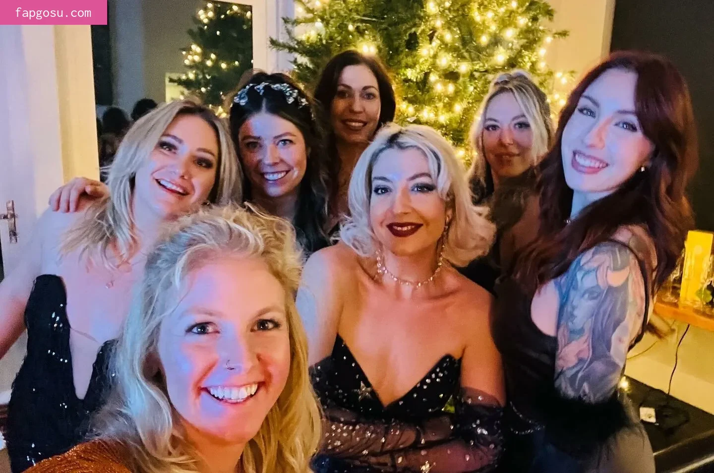 Rebecca Ford - Photo #140