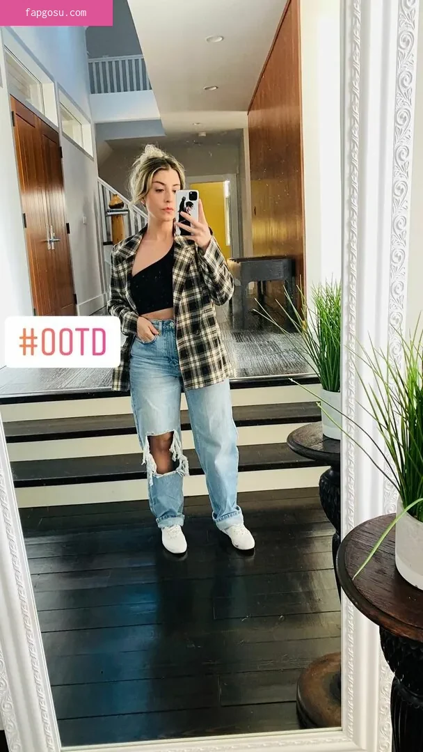 Rebecca Ford - Photo #19