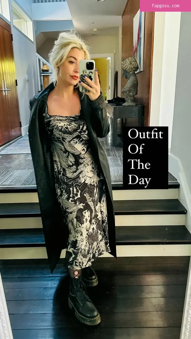 Rebecca Ford - Photo #192