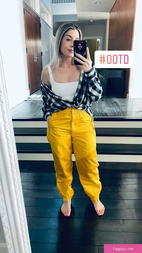 Rebecca Ford - Photo #21