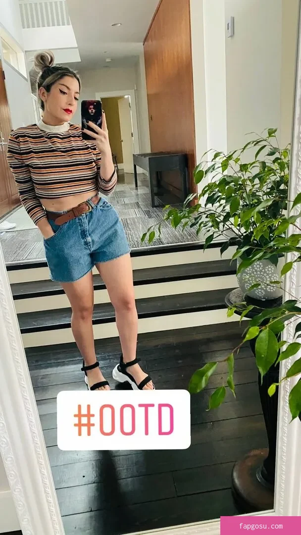 Rebecca Ford - Photo #22