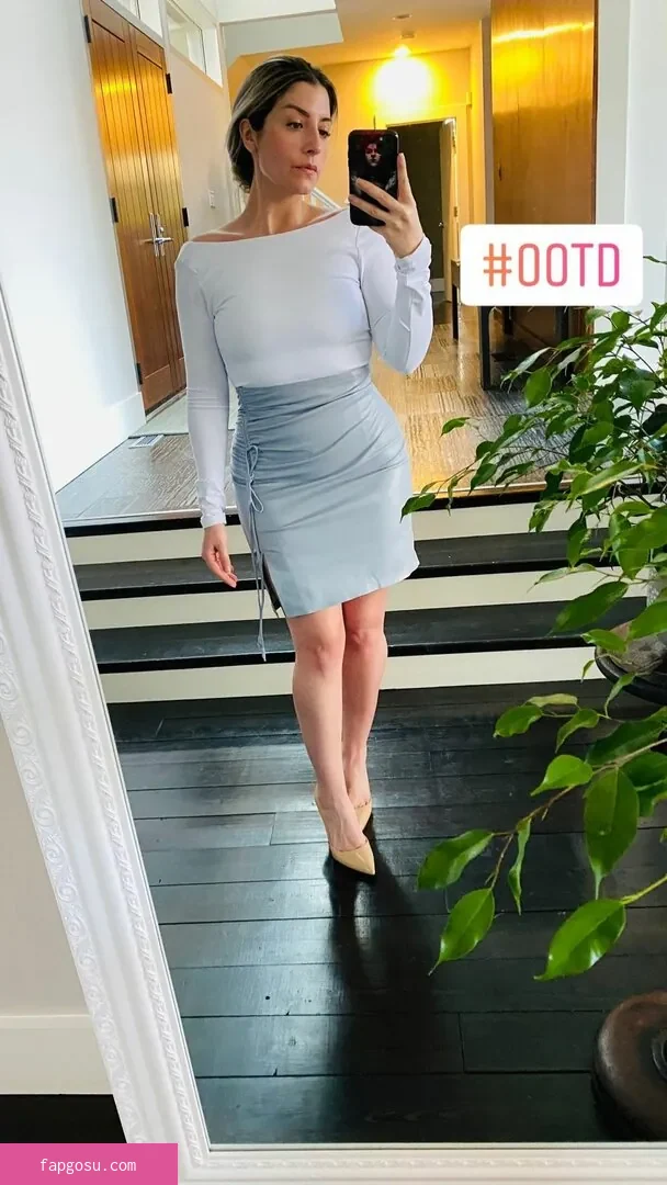 Rebecca Ford - Photo #26