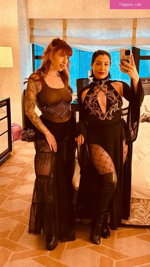 Rebecca Ford - Photo #269