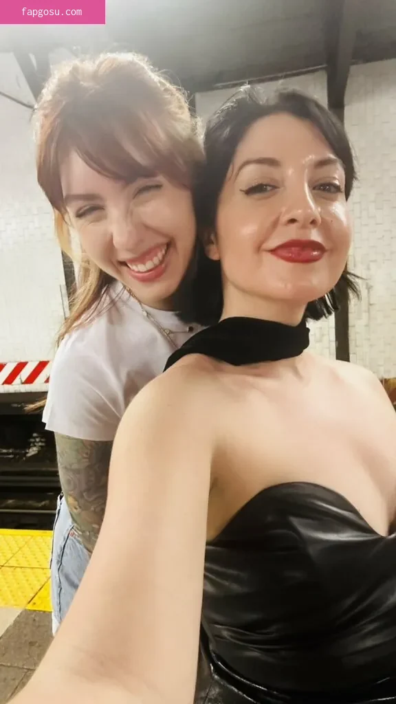 Rebecca Ford - Photo #272