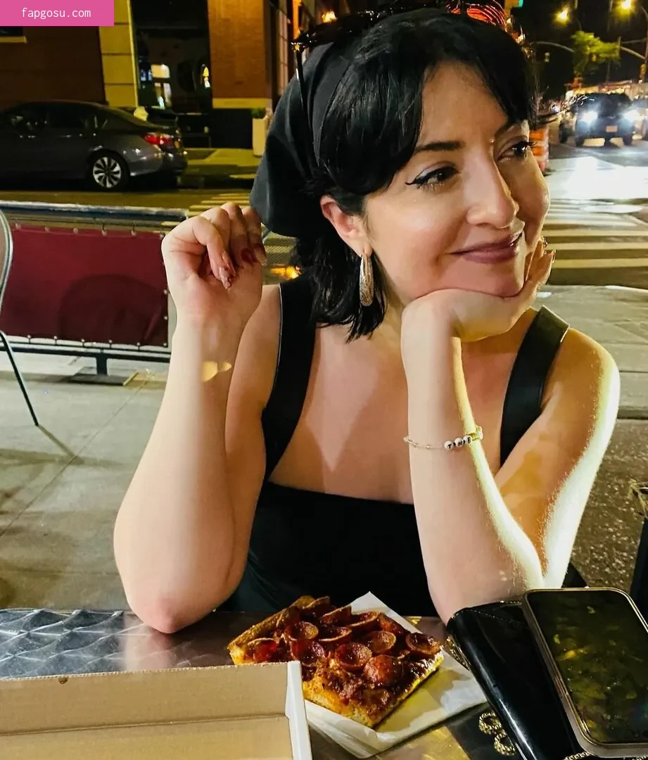 Rebecca Ford - Photo #275