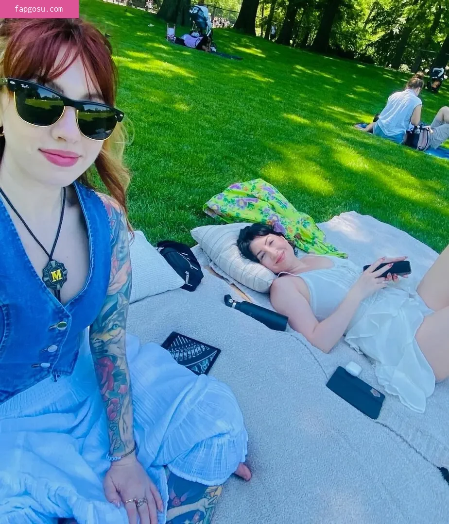 Rebecca Ford - Photo #276