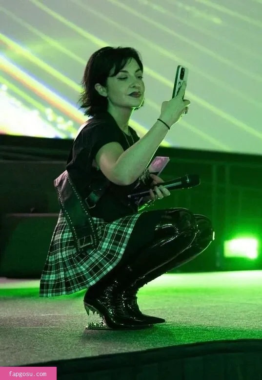 Rebecca Ford - Photo #284