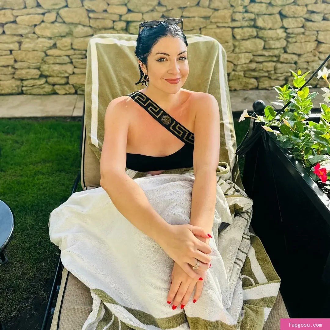 Rebecca Ford - Photo #285