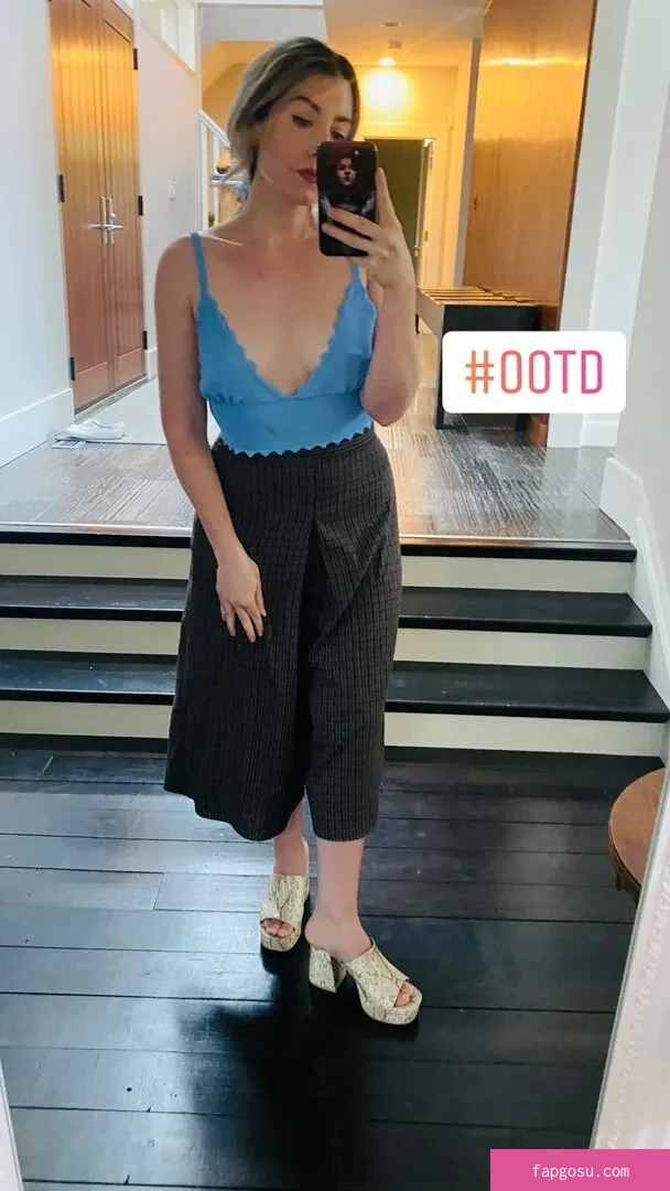 Rebecca Ford - Photo #39