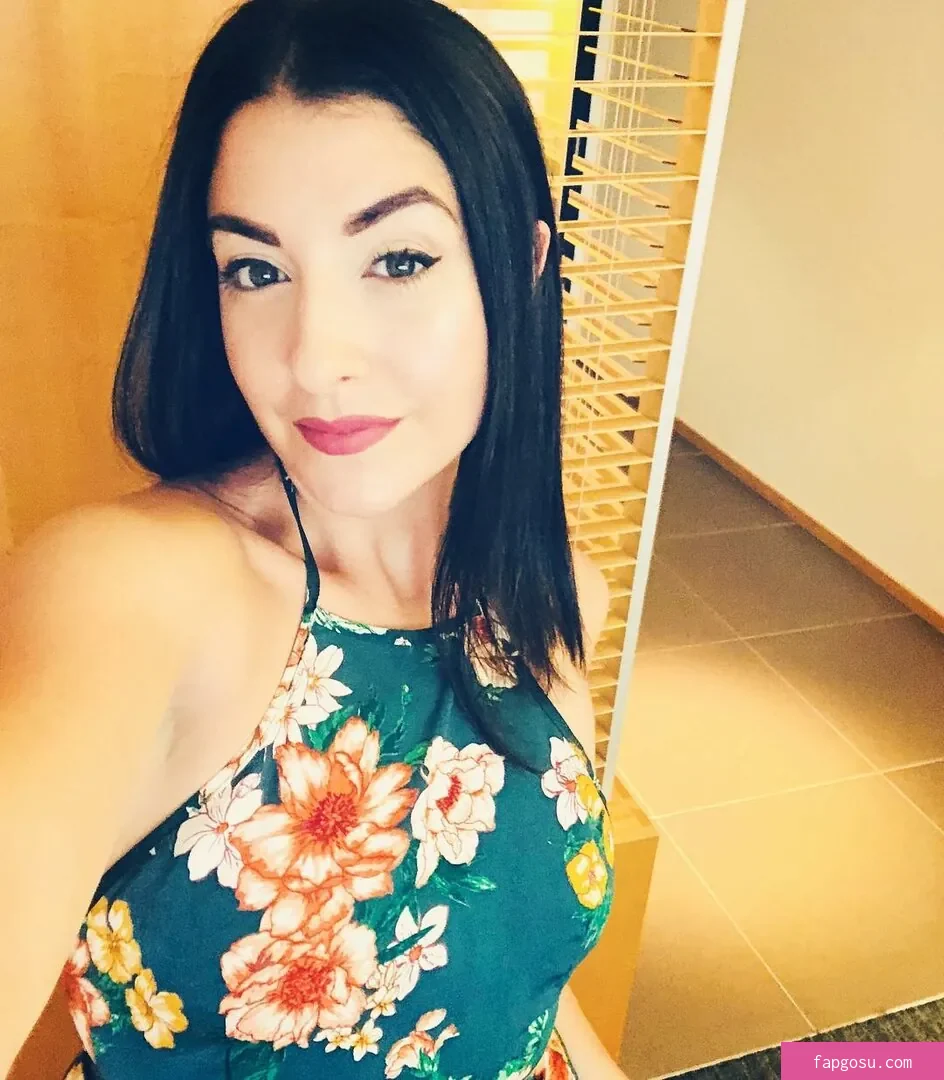 Rebecca Ford - Photo #62