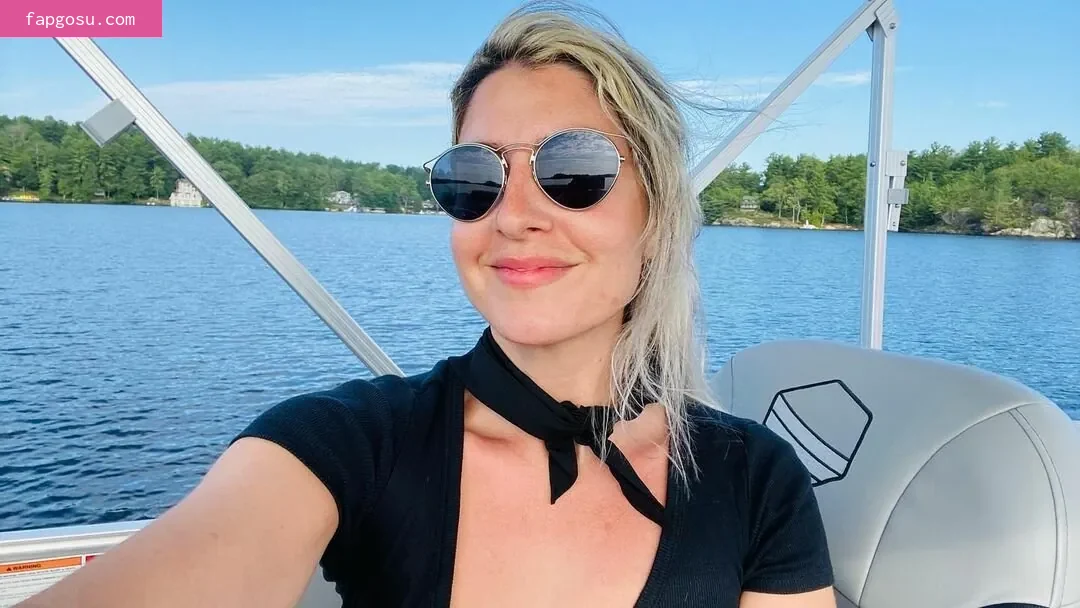 Rebecca Ford - Photo #90