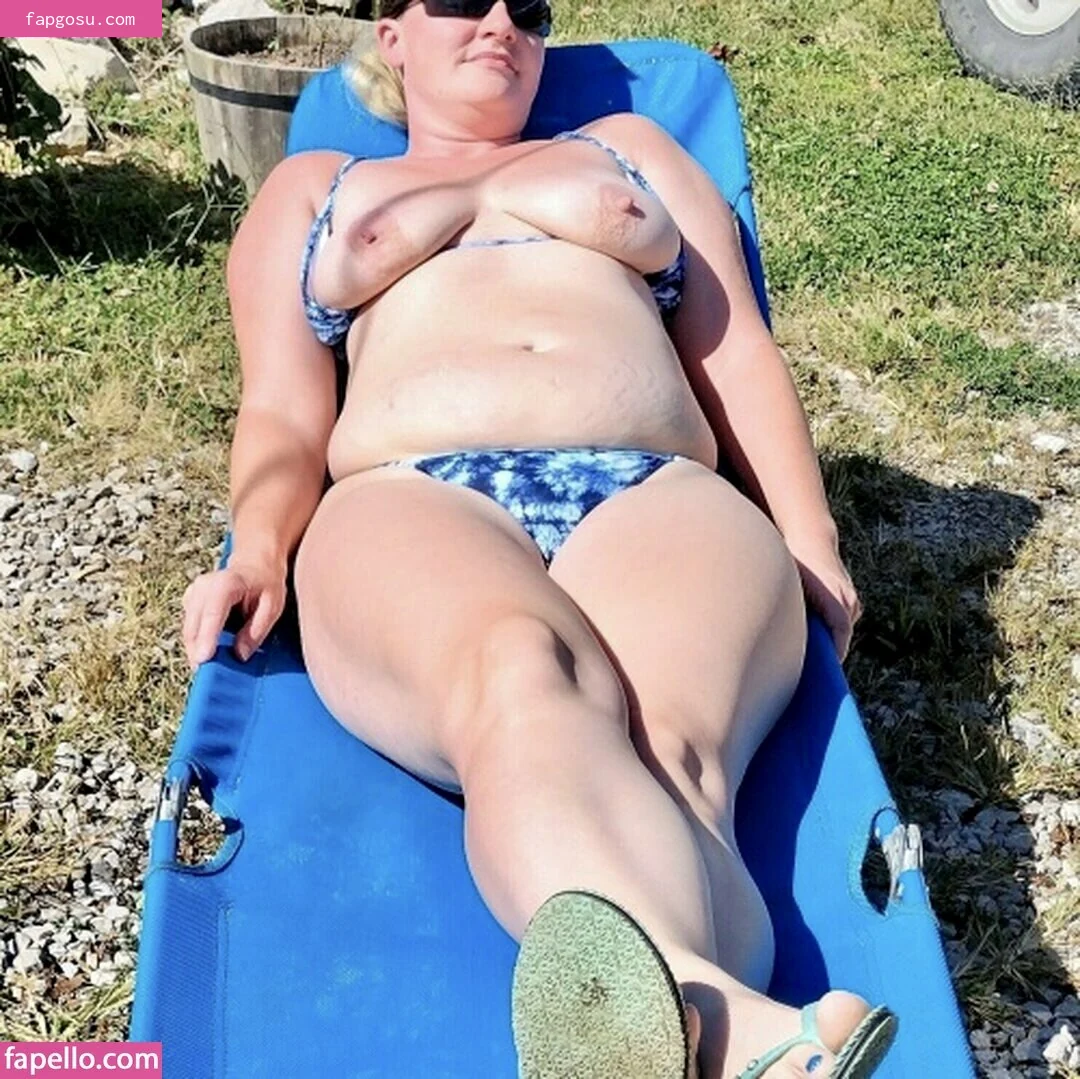 Redneck Girl M&M