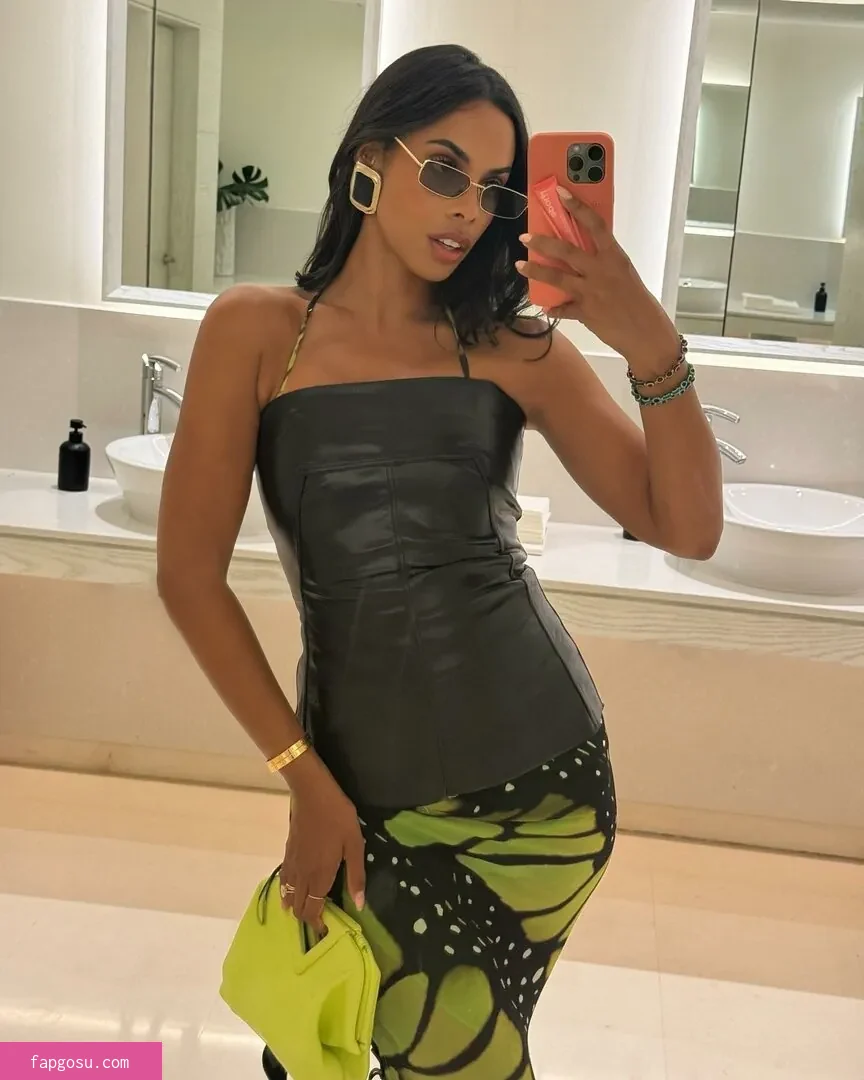 Rochelle Humes