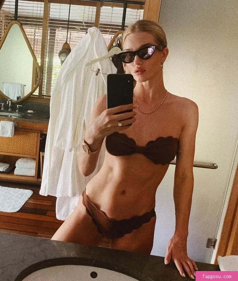 Rosie Huntington-Whiteley