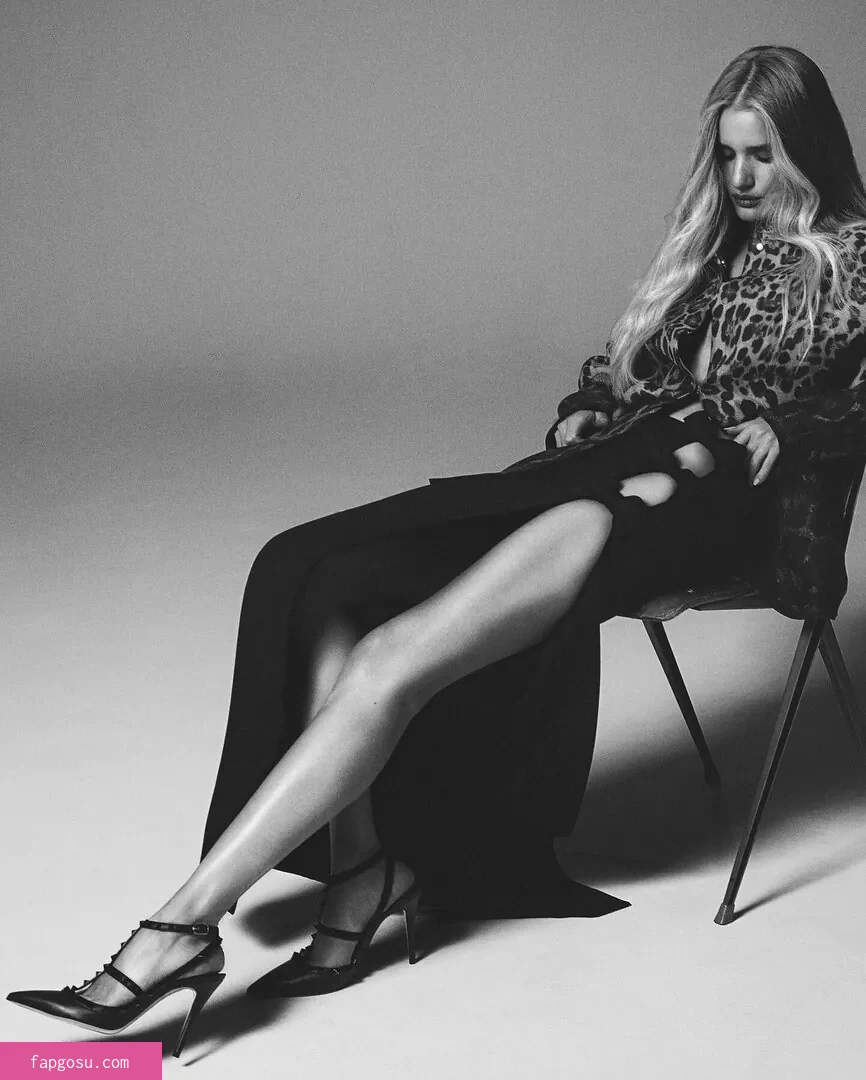 Rosie Huntington-Whiteley