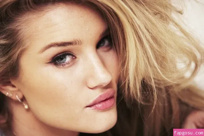 Rosie Huntington-Whiteley