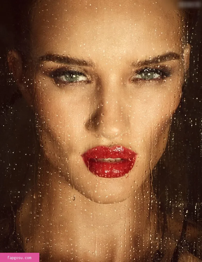Rosie Huntington-Whiteley
