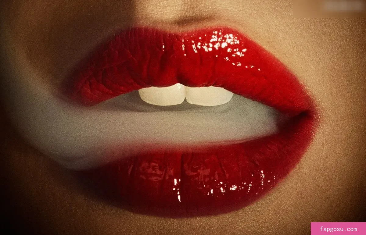 Rosie Huntington-Whiteley
