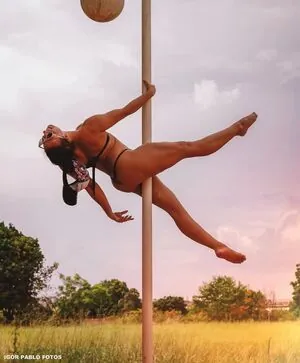 Rafaela Moreira content