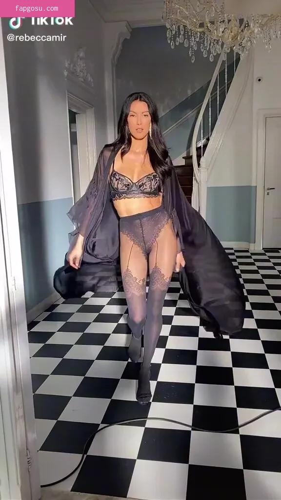 Rebecca Mir