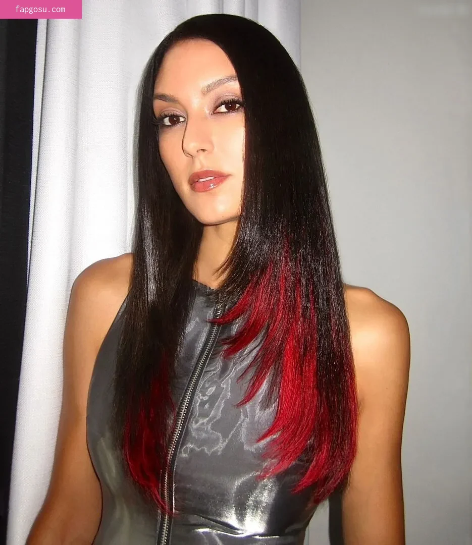 Rebecca Mir