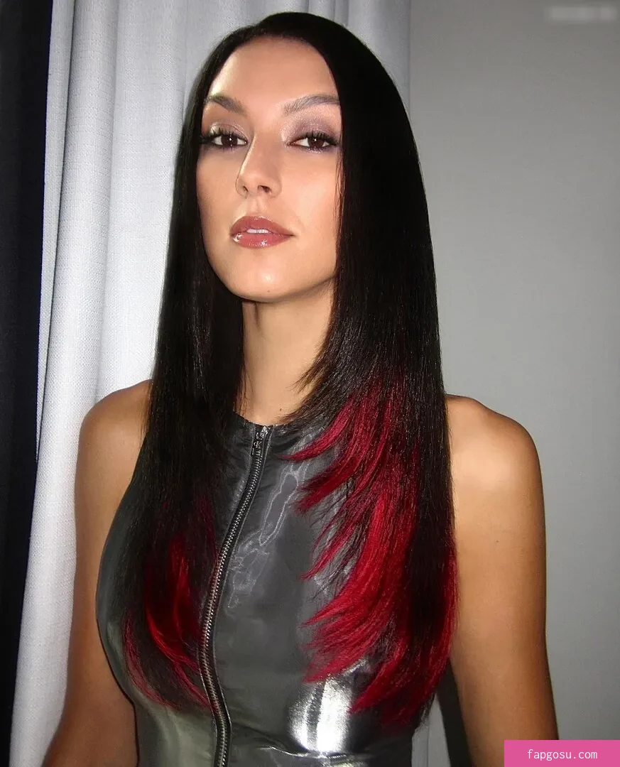 Rebecca Mir