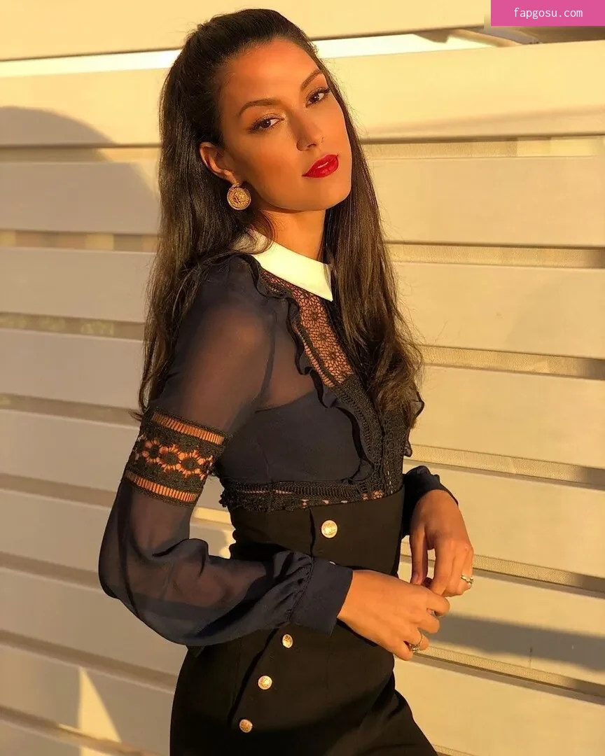 Rebecca Mir