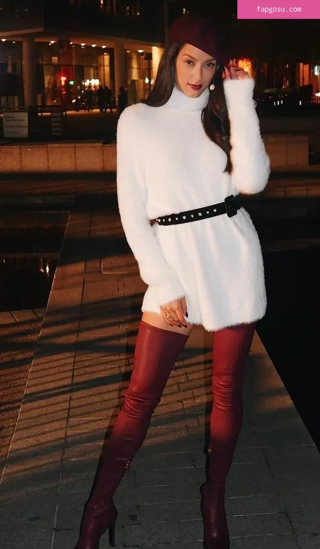 Rebecca Mir