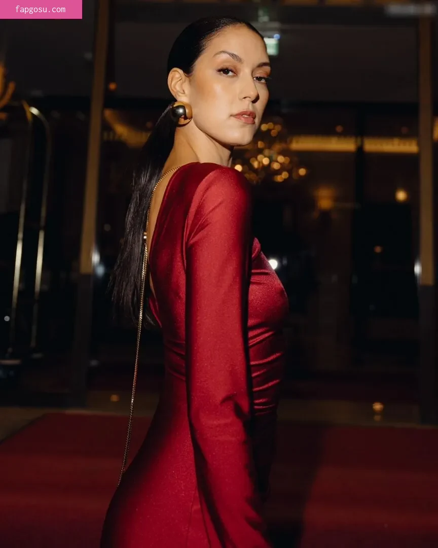 Rebecca Mir