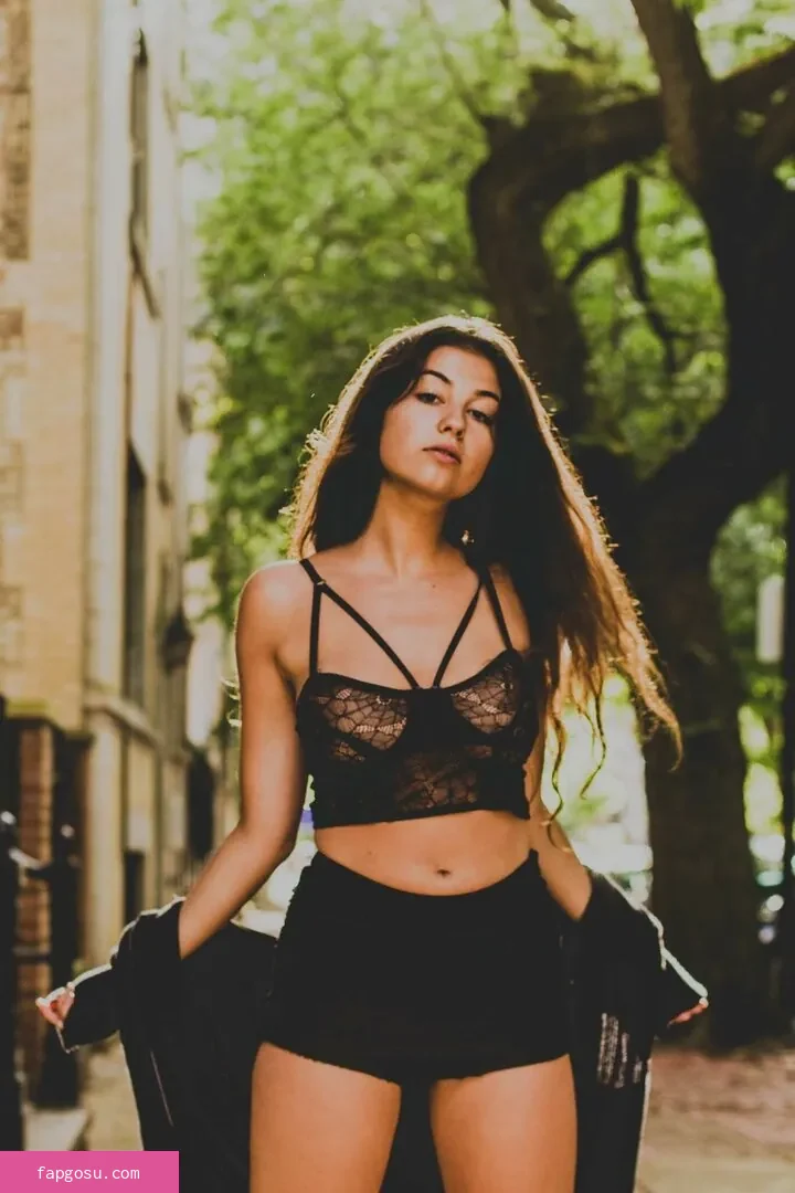 Reneé Monaco