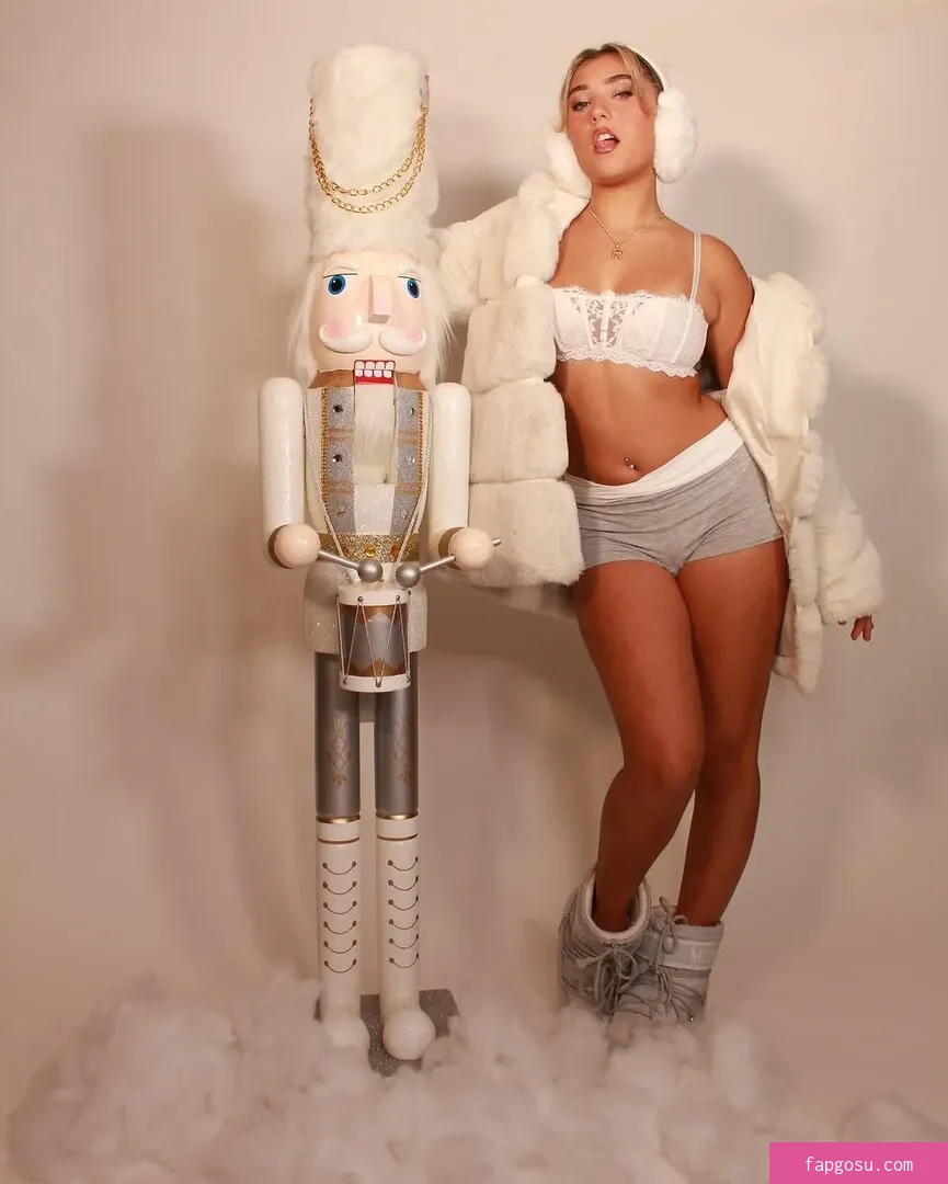 Rosie McClelland - Photo #198