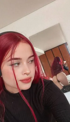 roxxy_mora