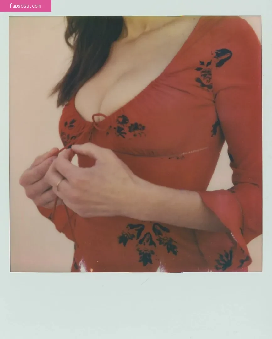 Rainey Qualley
