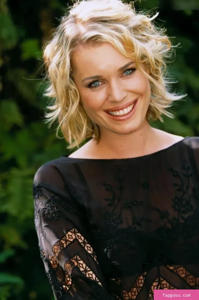 Rebecca Romijn