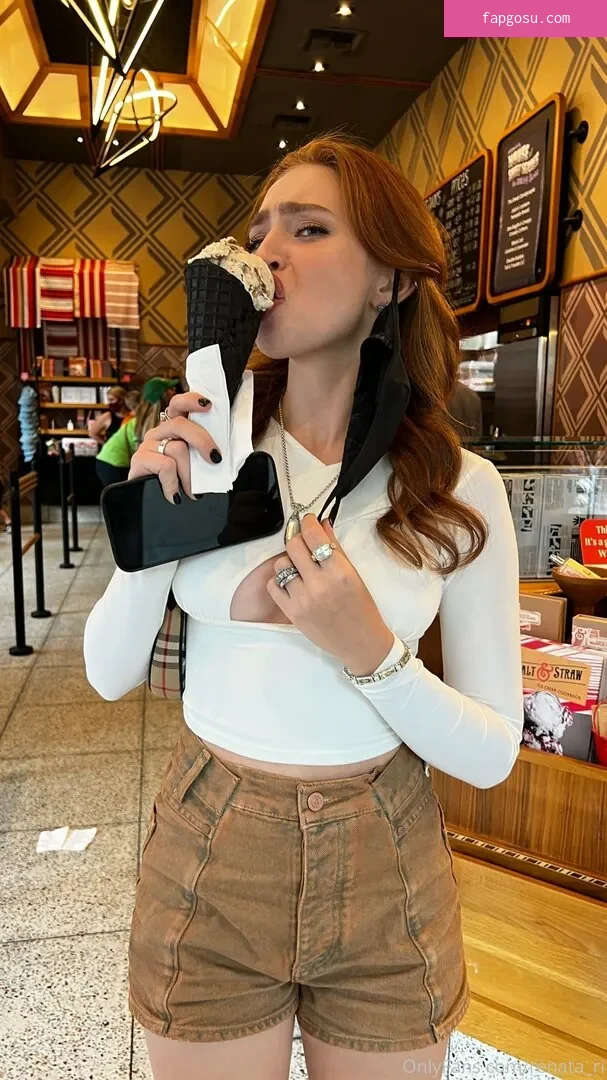 Renata Ri