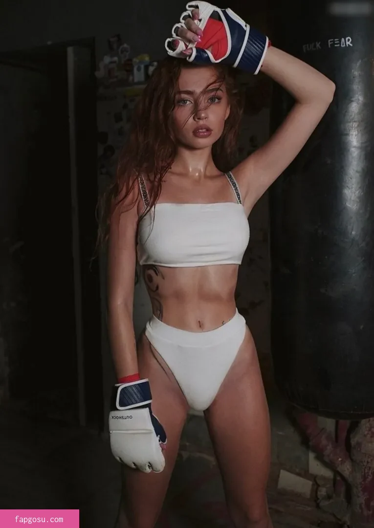 Renata Ri
