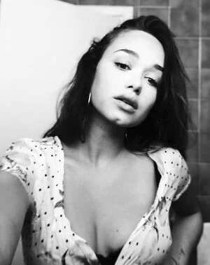 Rose Victoria Williams content