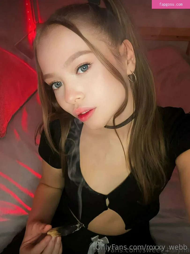 roxxy_webb