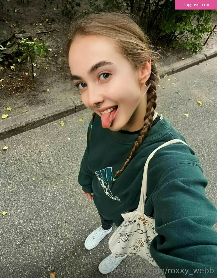 roxxy_webb