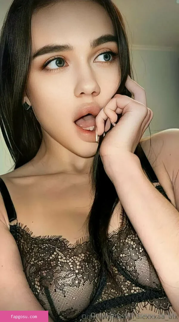 roxxy_webb