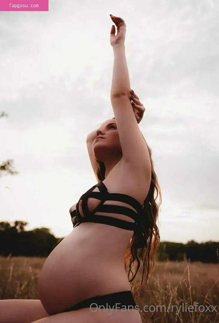 ryliefoxx