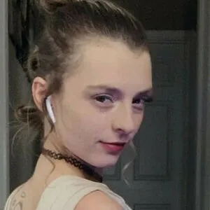 Sadgirlastrid