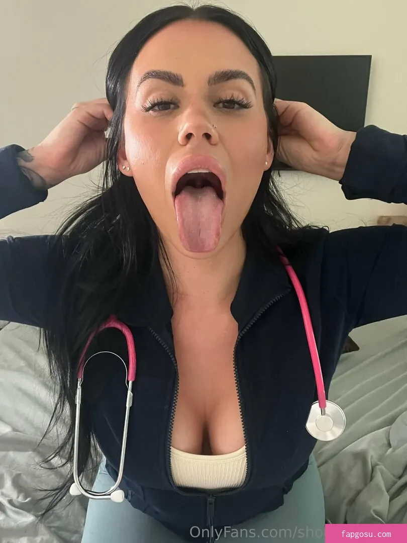 ShotsofSimone