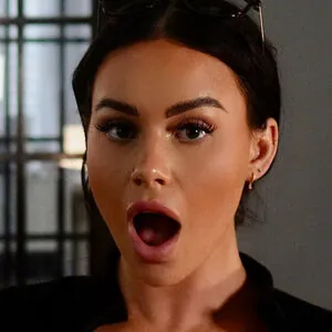 ShotsofSimone