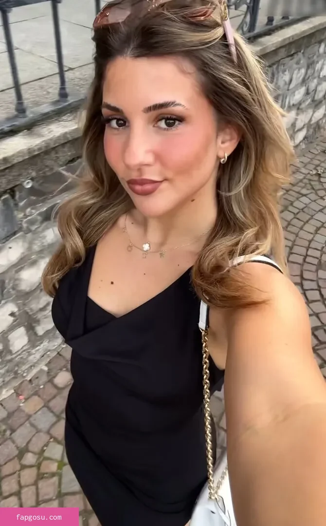Sarah.anca