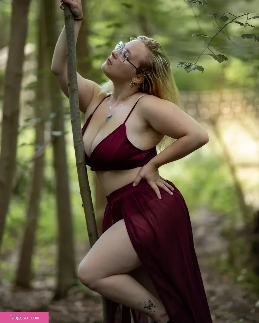 Sarahfahr9