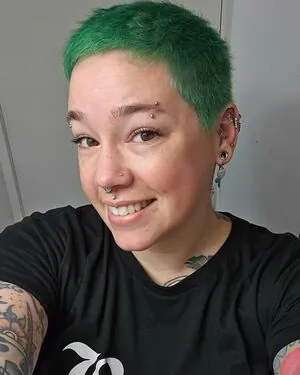 sarahjsaint content