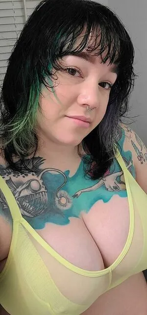 sarahjsaint content