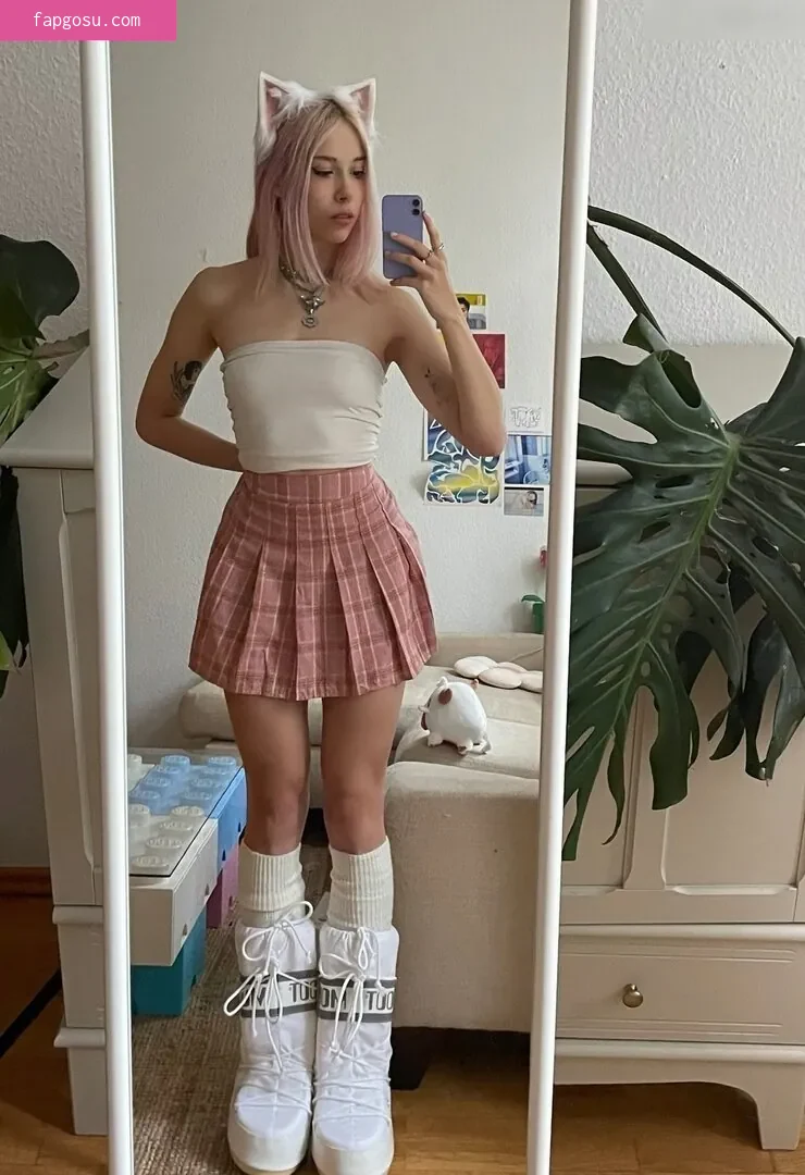Sarahtoninx9_