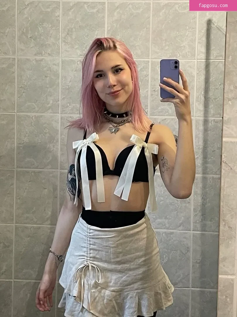 Sarahtoninx9_